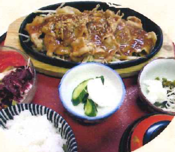 生姜焼きサラダ付